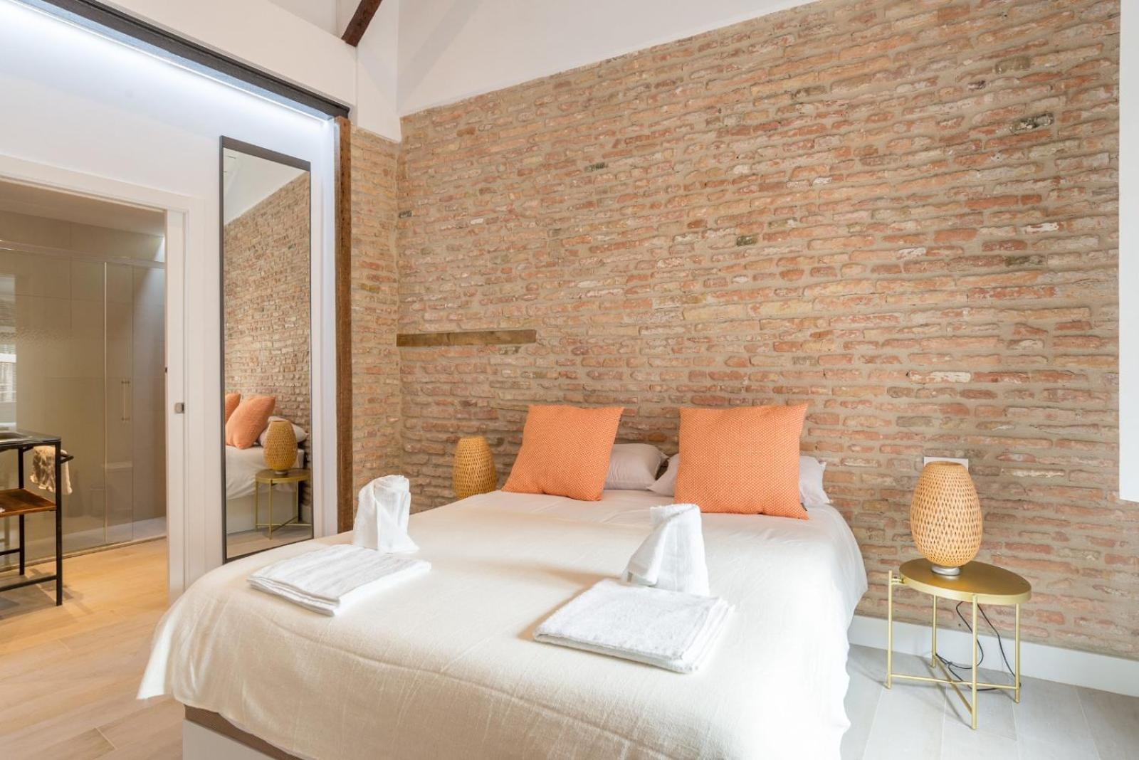 Te1A-El Teatro Brick Wall Suite Prime Location Málaga Esterno foto