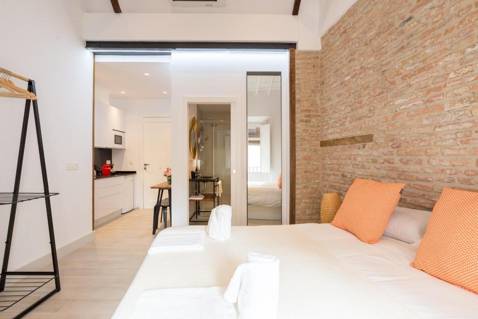 Te1A-El Teatro Brick Wall Suite Prime Location Málaga Esterno foto
